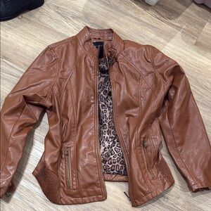 Therapy faux leather brown jacket with leopard lining - 1x